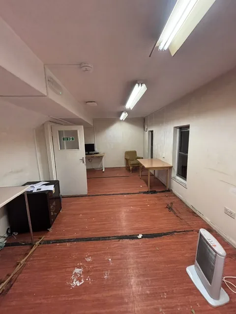 Asbestos artex removal from plasterboard walls in Nine Elms
